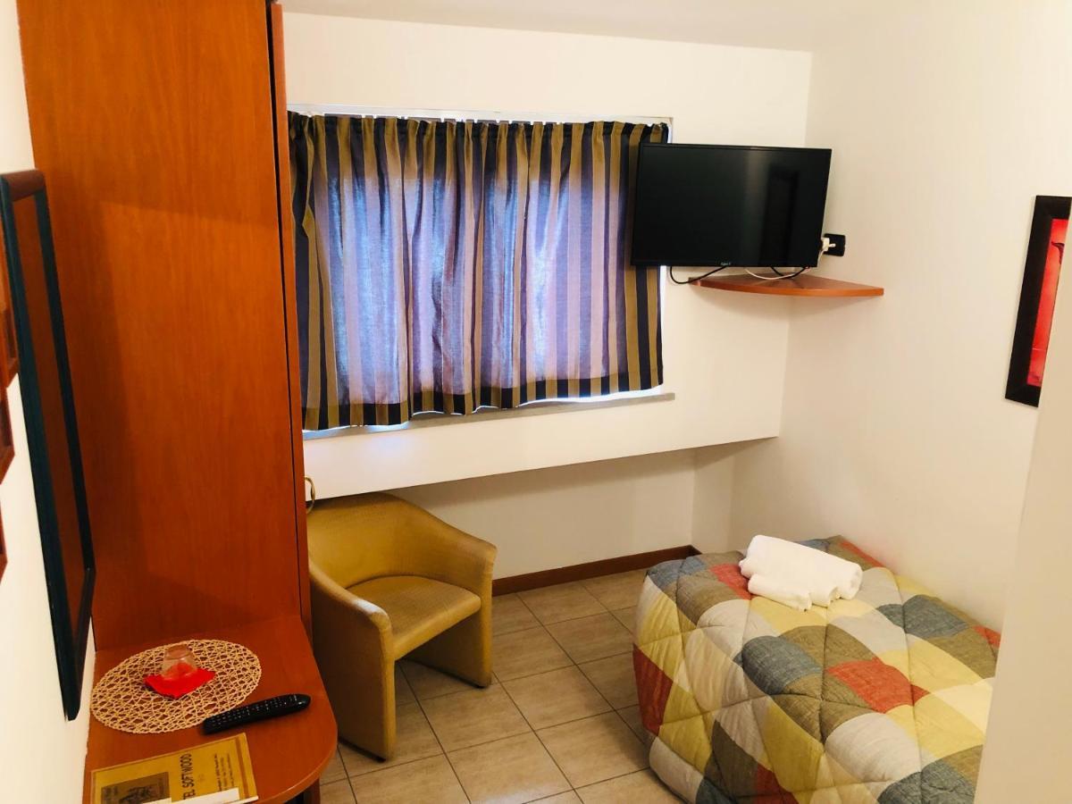 Hotel Softwood Recanati Exterior foto