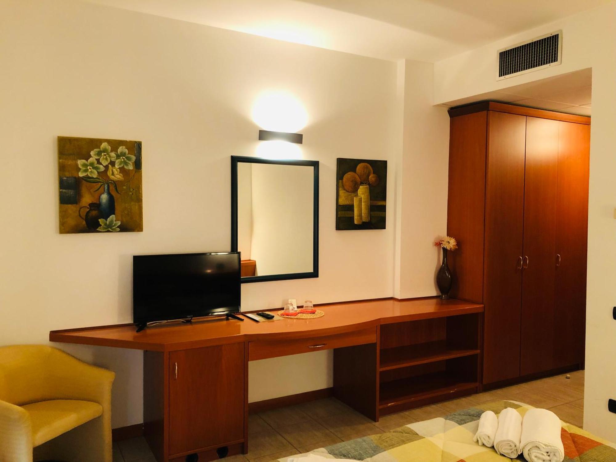 Hotel Softwood Recanati Exterior foto