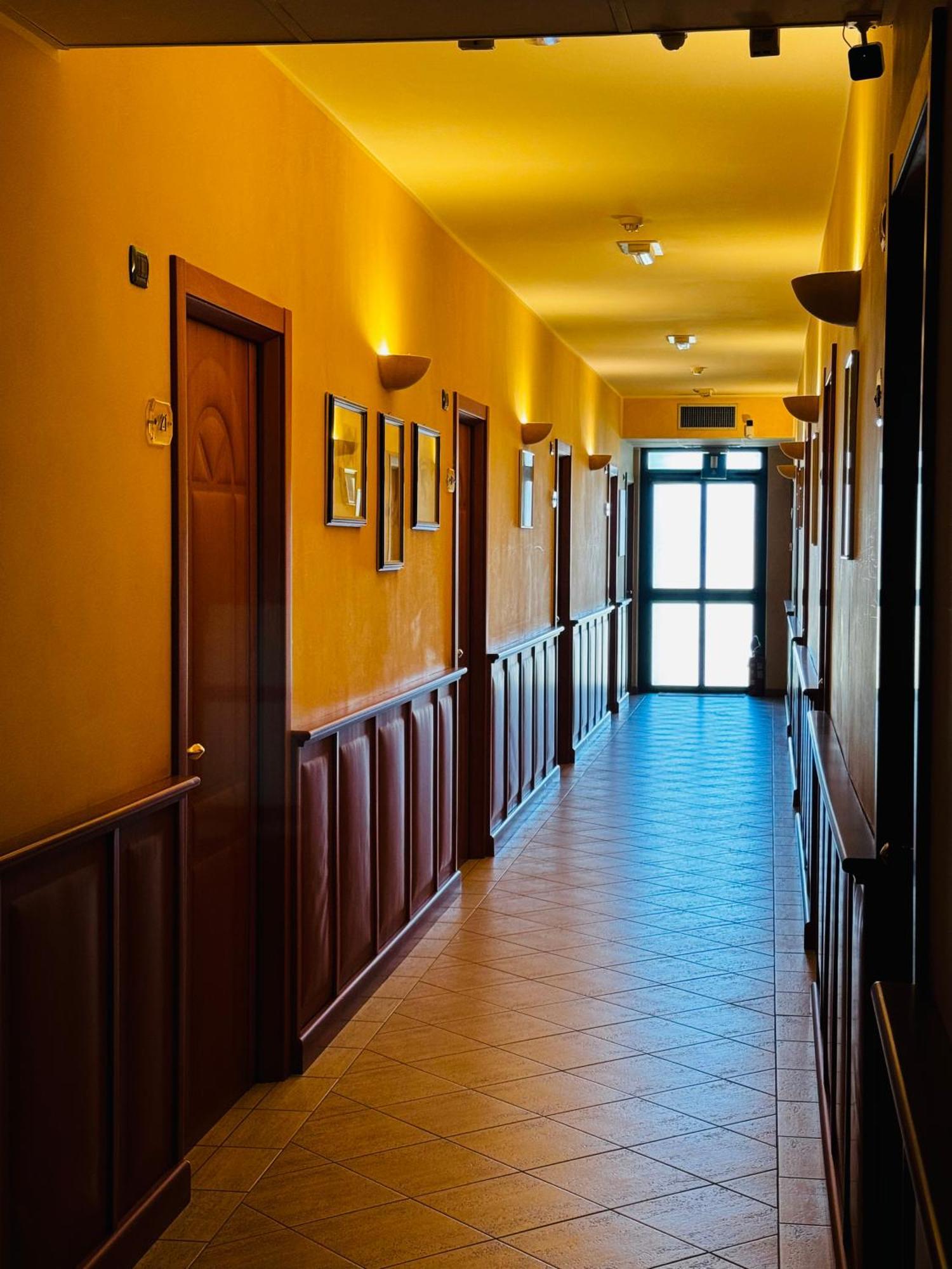 Hotel Softwood Recanati Exterior foto