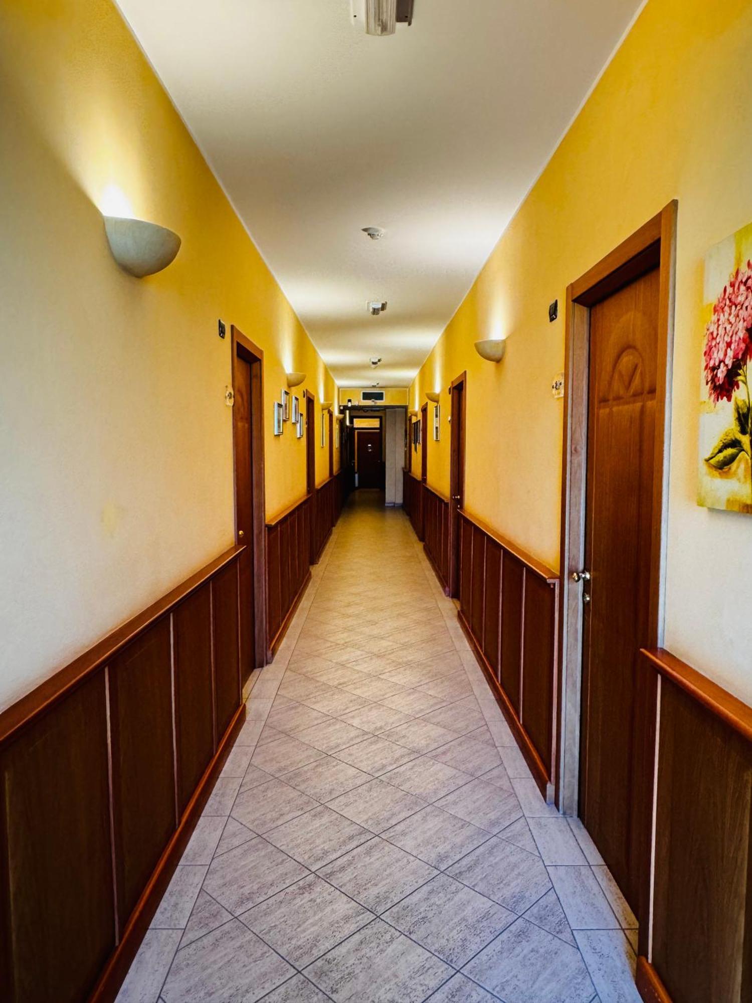 Hotel Softwood Recanati Exterior foto